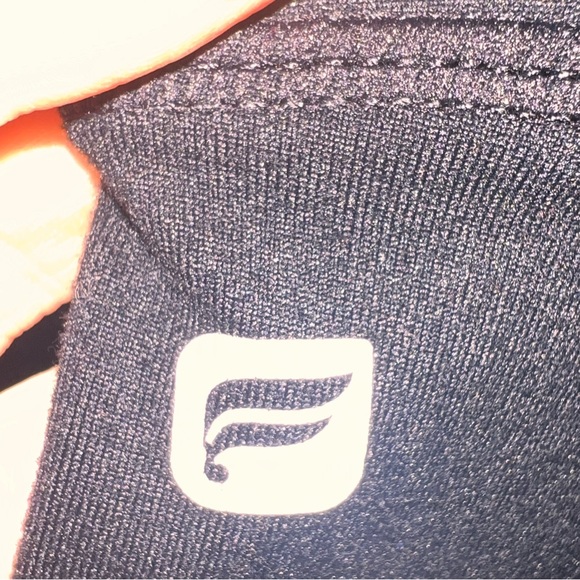 Fabletics Mesh Cutout Capri Leggings - Picture 4 of 8